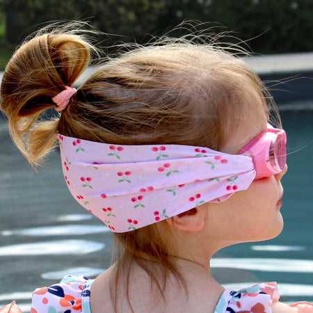 warerplops plops lunettes piscine natation bandeau stretch recyclé polyester élasthanne enfant adulte maillot verres qualité anti buée anti uv accessoire mode fashion ete plage mer étanche étanchéité fille garcons mixte unisexe homme femme tissu couleur cerise rose dessins motif pattern