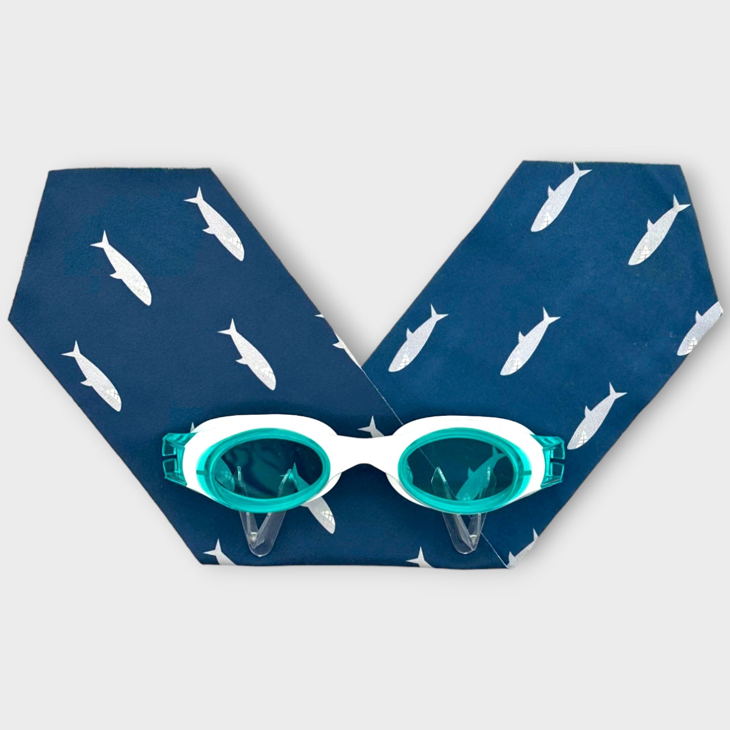 warerplops plops lunettes piscine natation bandeau stretch recyclé polyester élasthanne enfant adulte maillot verres qualité anti buée anti uv accessoire mode fashion ete plage mer étanche étanchéité fille garcons mixte unisexe homme femme requins bleu marine gris dessin