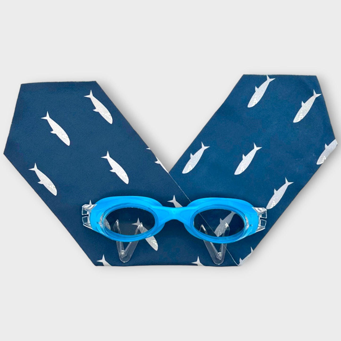 warerplops plops lunettes piscine natation bandeau stretch recyclé polyester élasthanne enfant adulte maillot verres qualité anti buée anti uv accessoire mode fashion ete plage mer étanche étanchéité fille garcons mixte unisexe homme femme requins bleu marine gris dessin